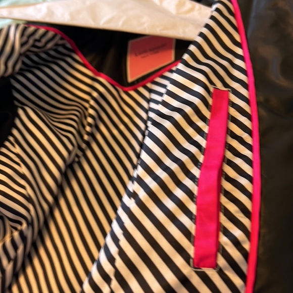 New Kate Spade Jacket/Coat with a Hood. Black. Small. - Picture 4 of 8